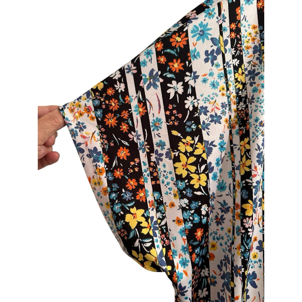 Larky Lark Floral Tunic Blouse Lace Hem Womens 1X Multicolor Short Sleeves - Picture 8 of 17